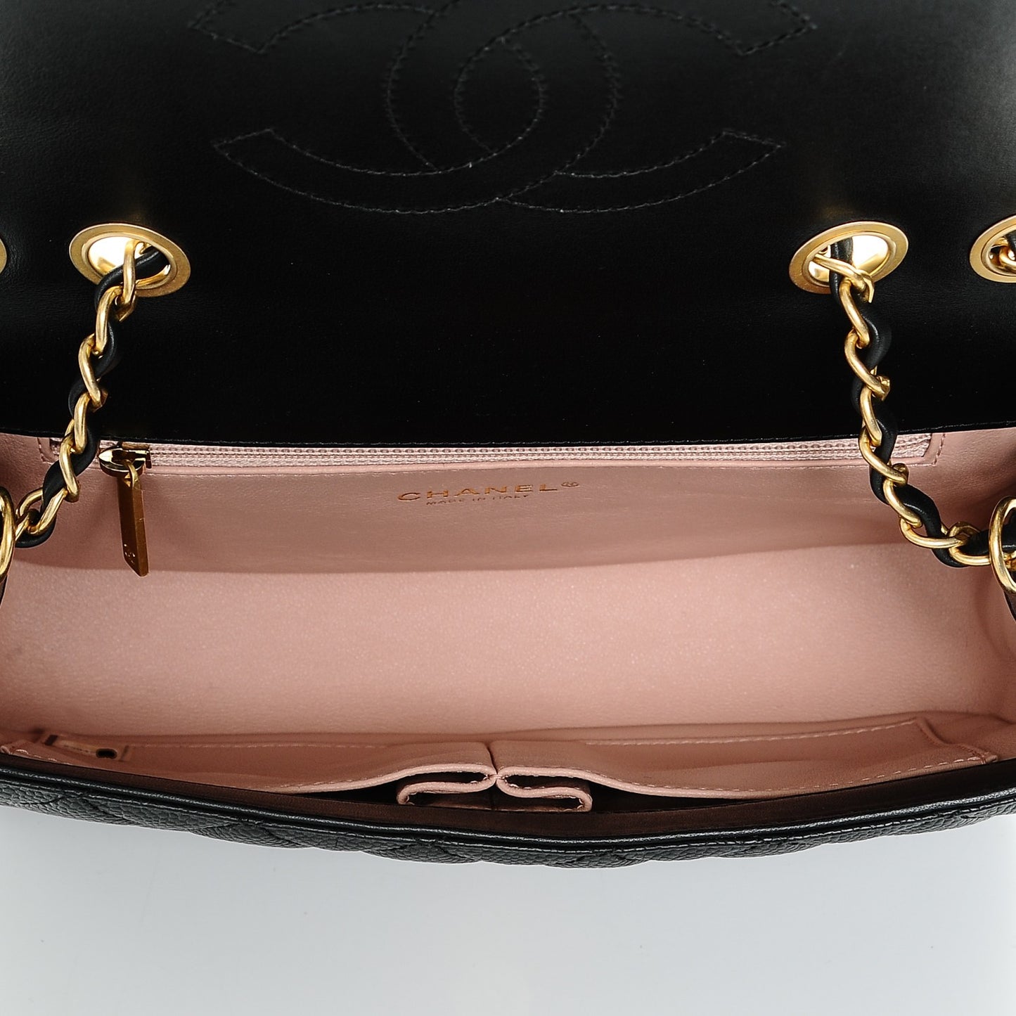 Caviar Quilted Medium CC Filigree Flap Black