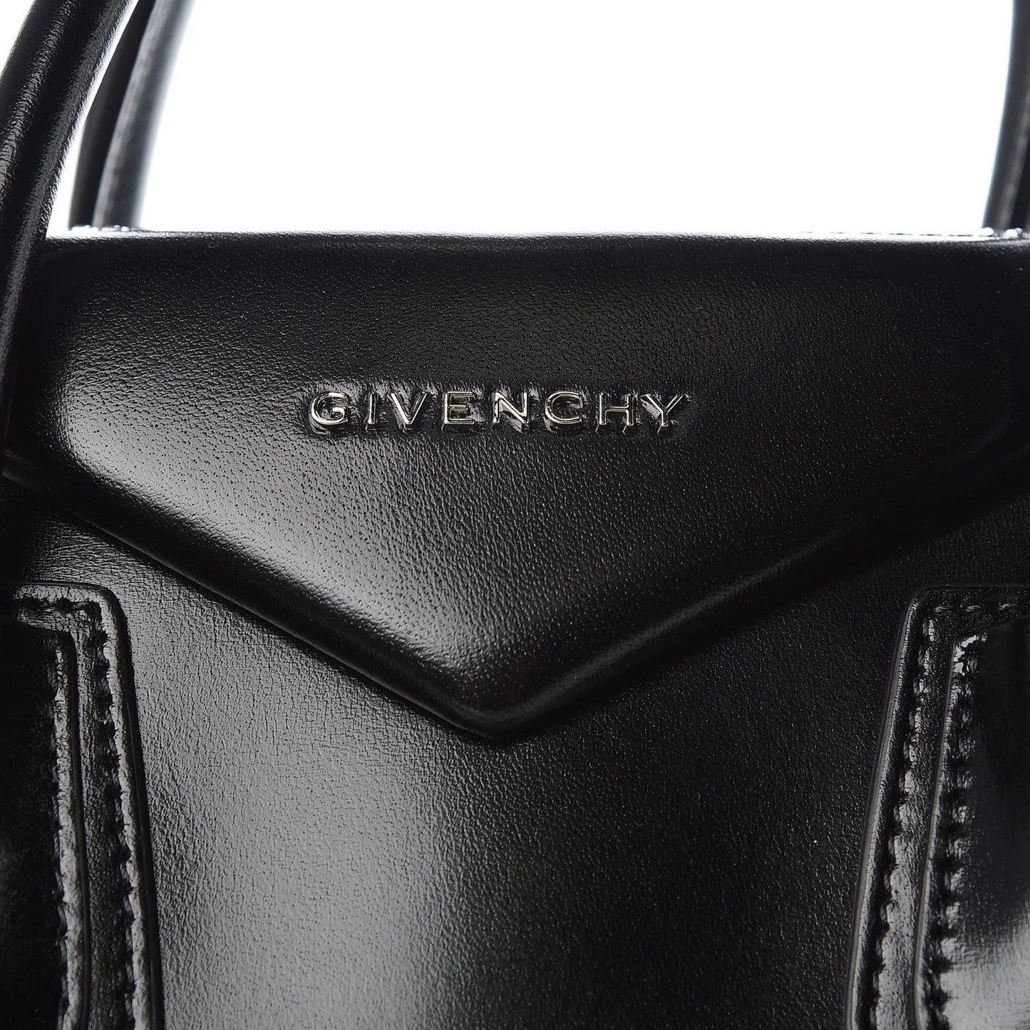 Shiny Lord Calfskin Medium Antigona Black