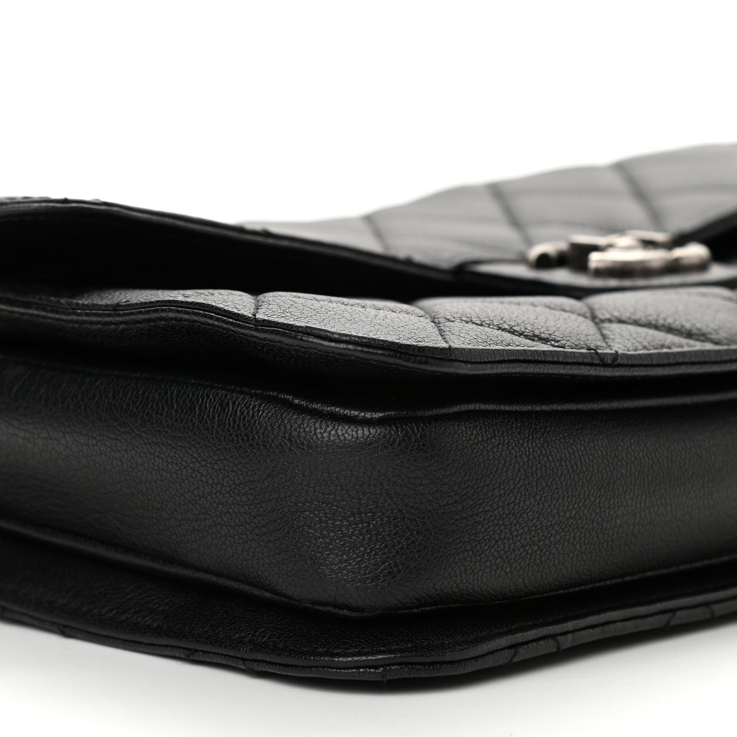 Goatskin Quilted Large Perfect Edge Flap Black