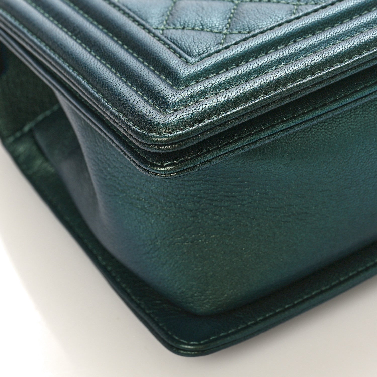 Chanel Iridescent Goatskin Quilted Medium Boy Flap Green 8 of 9