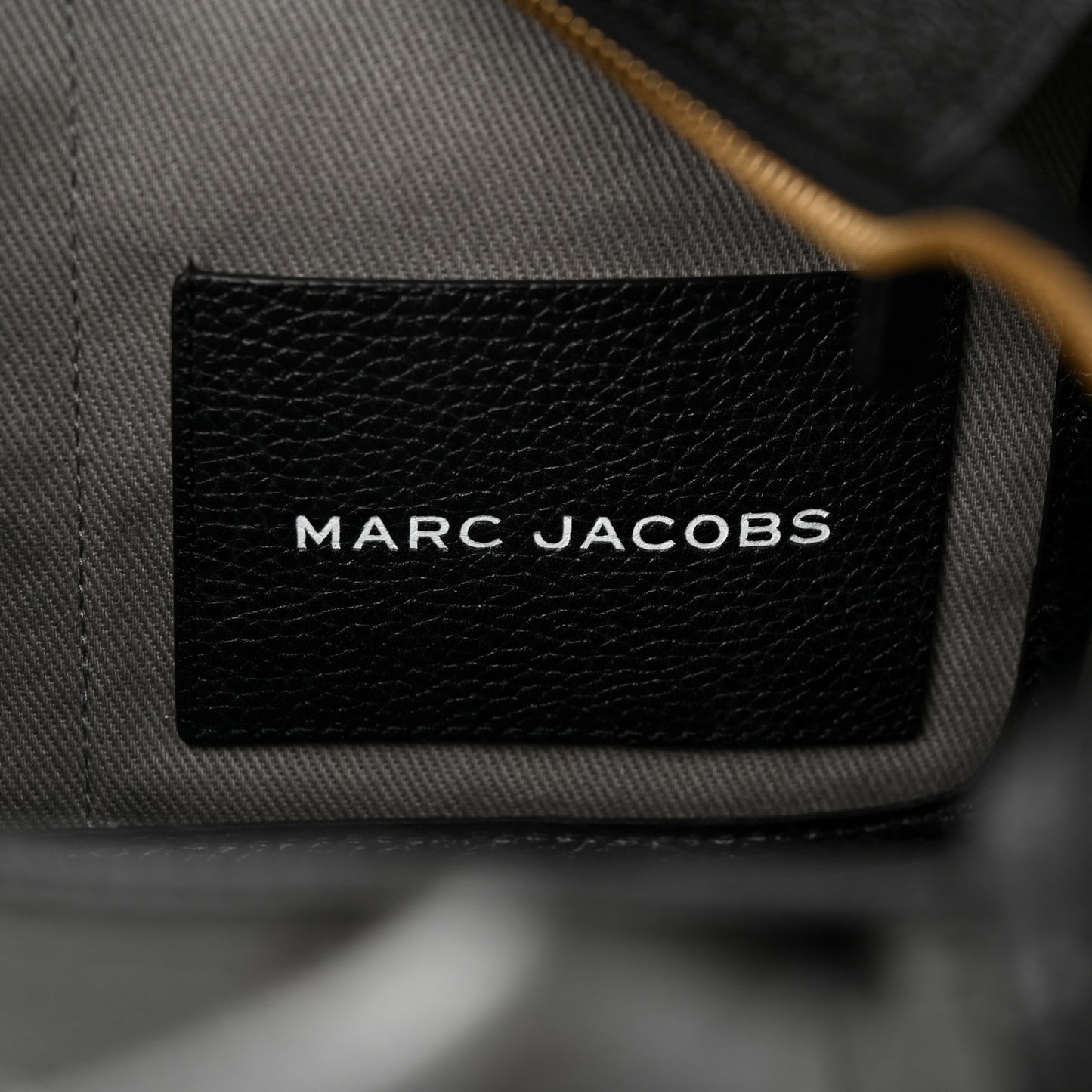 Grained Calfskin Medium The Tote Bag Black