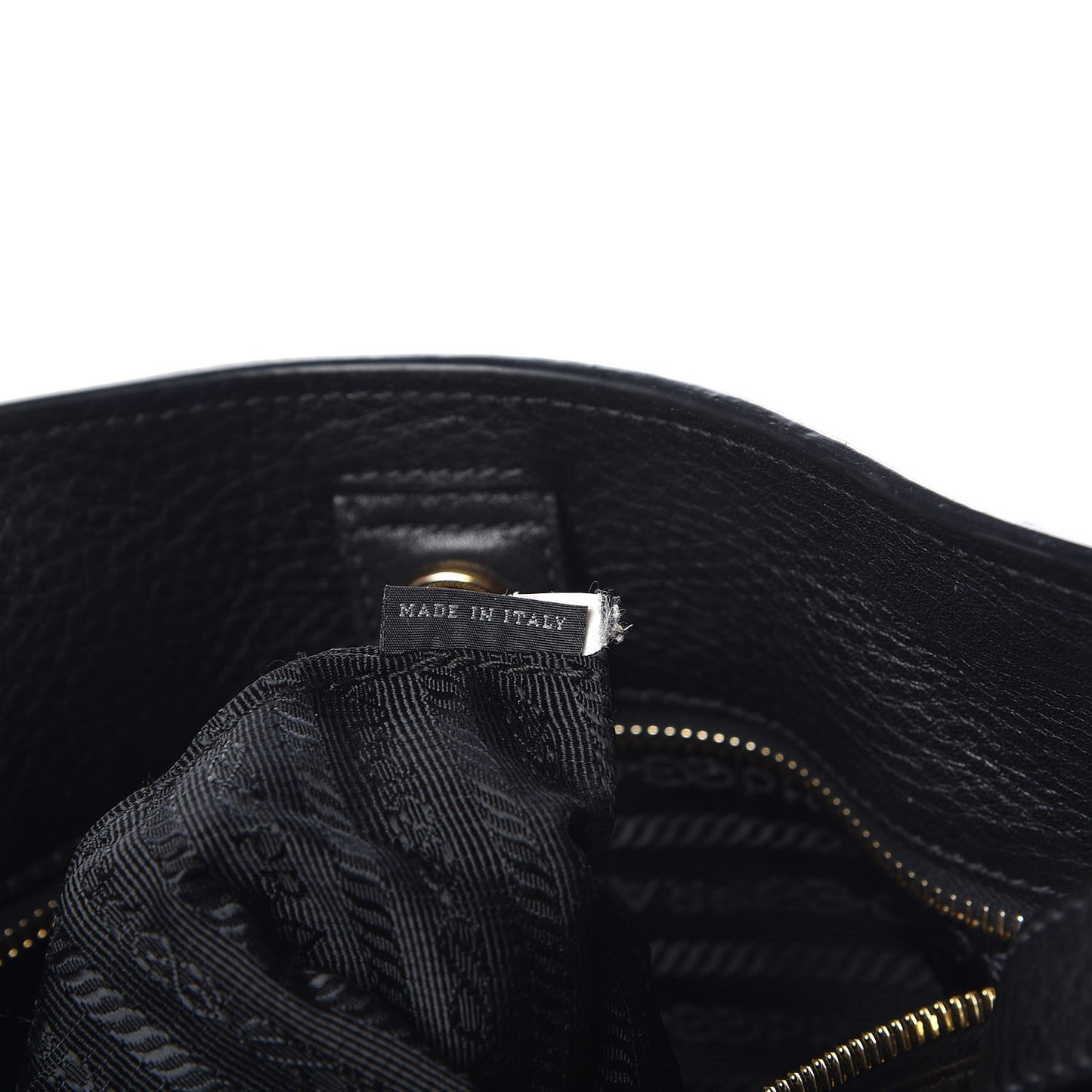 Vitello Daino Shoulder Bag Black