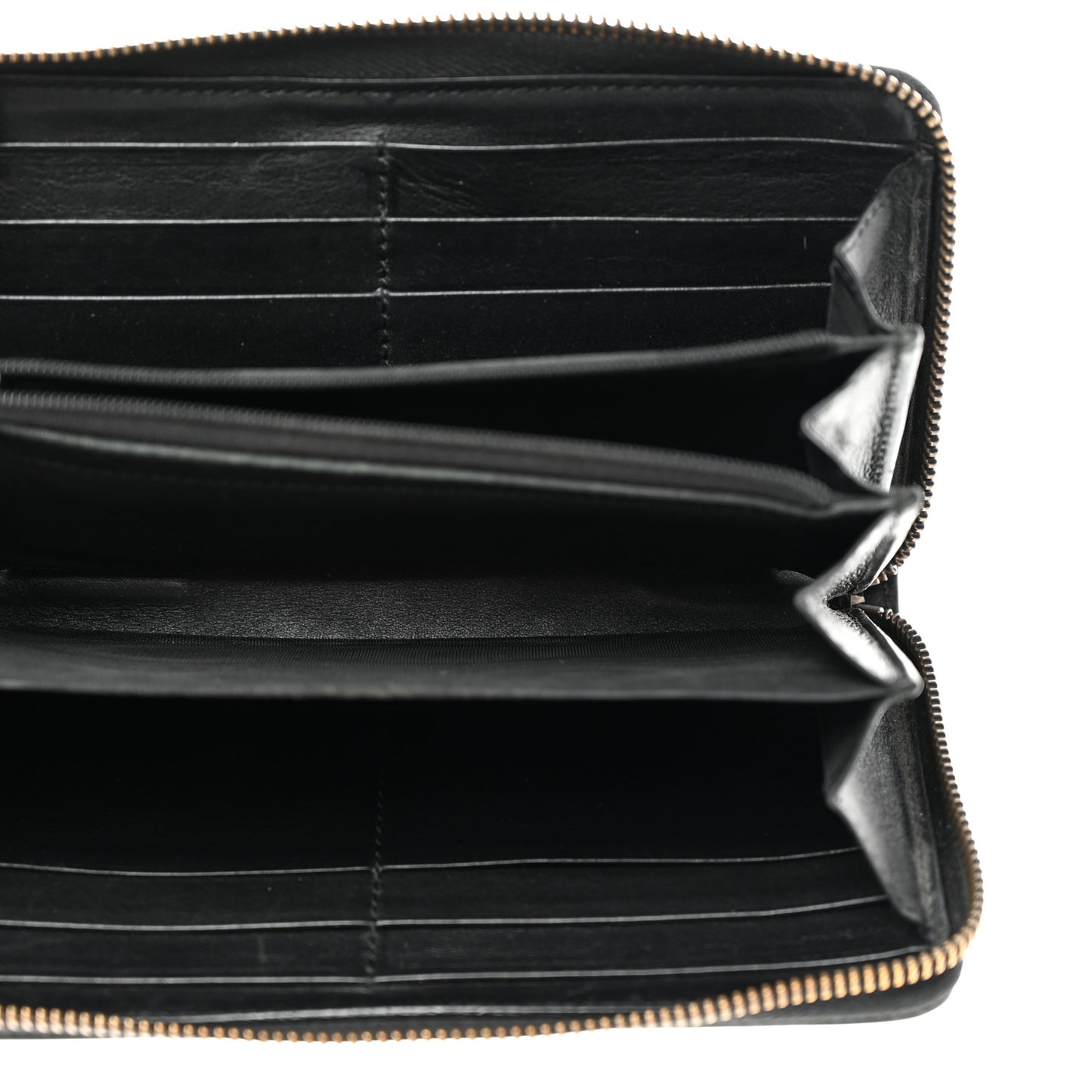 Calfskin Matelasse GG Marmont Zip Around Wallet Black