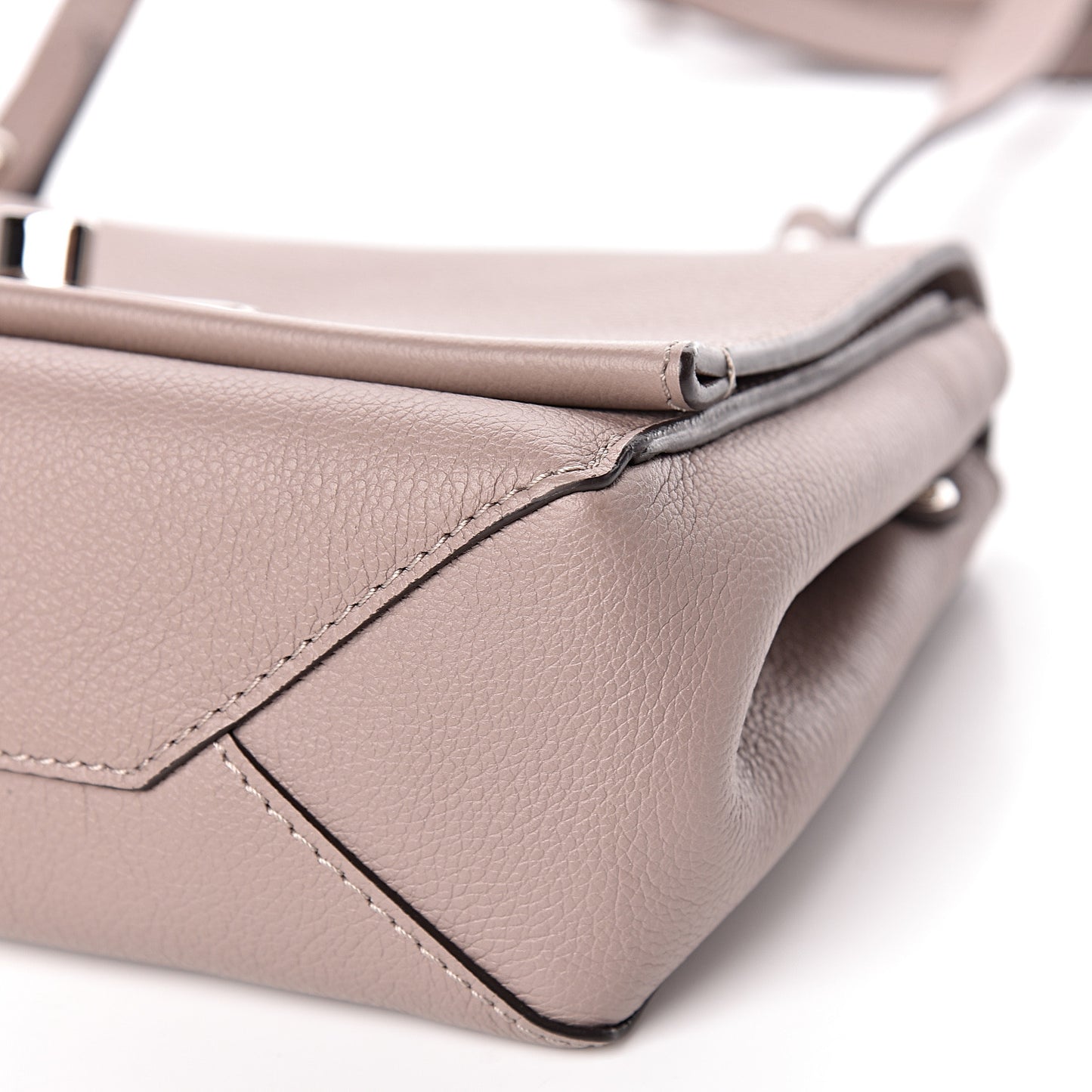 Soft Calfskin Lockme II Chain Bag BB Mastic