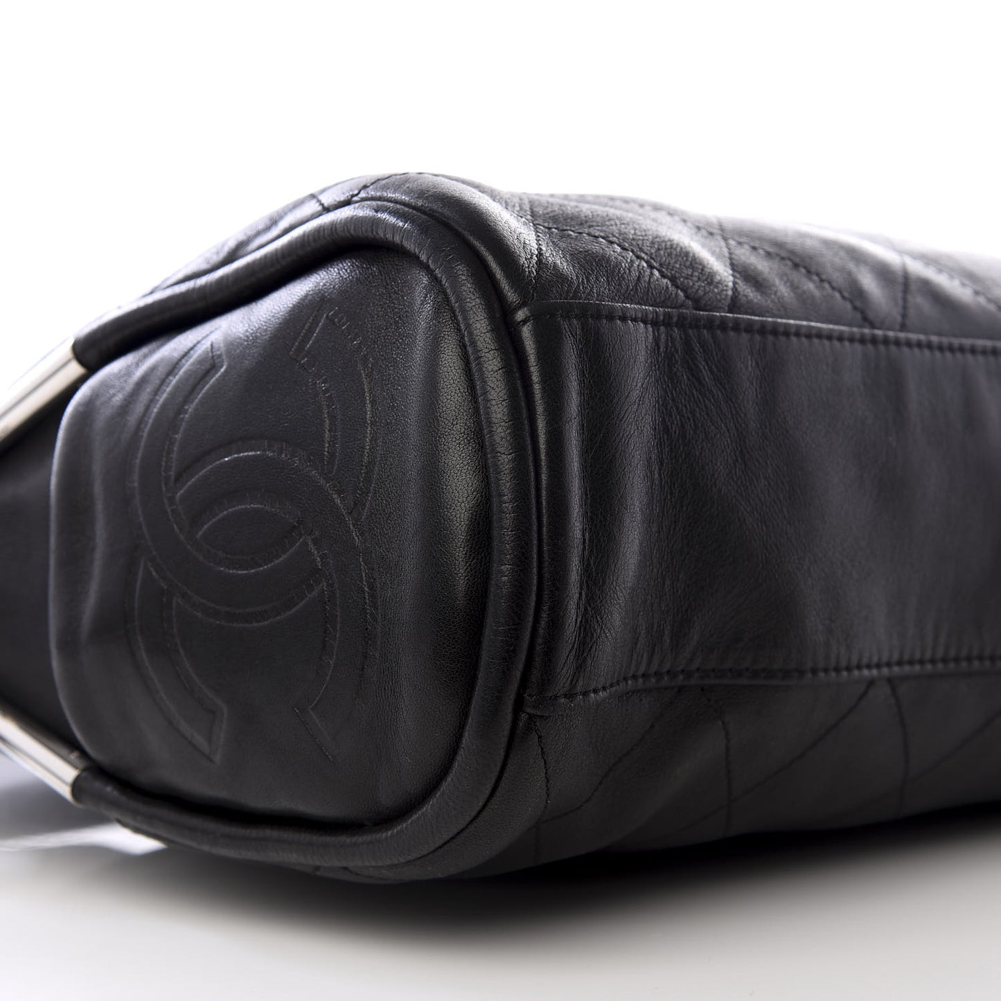 Lambskin Large Ultimate Soft Shoulder Bag Black
