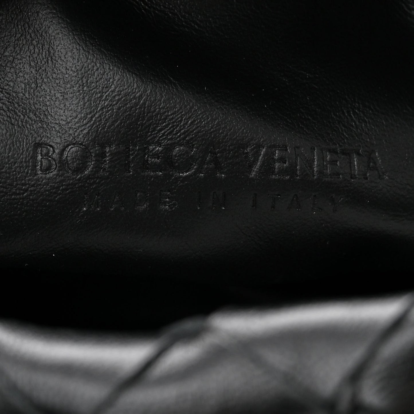 Calfskin Intrecciato Mini Hop Black