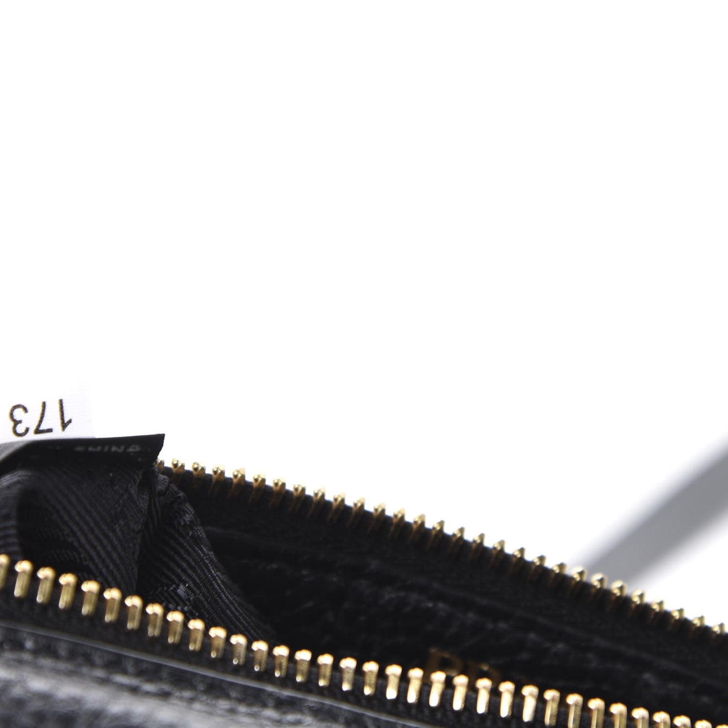 Vitello Daino Small Belt Bag Black