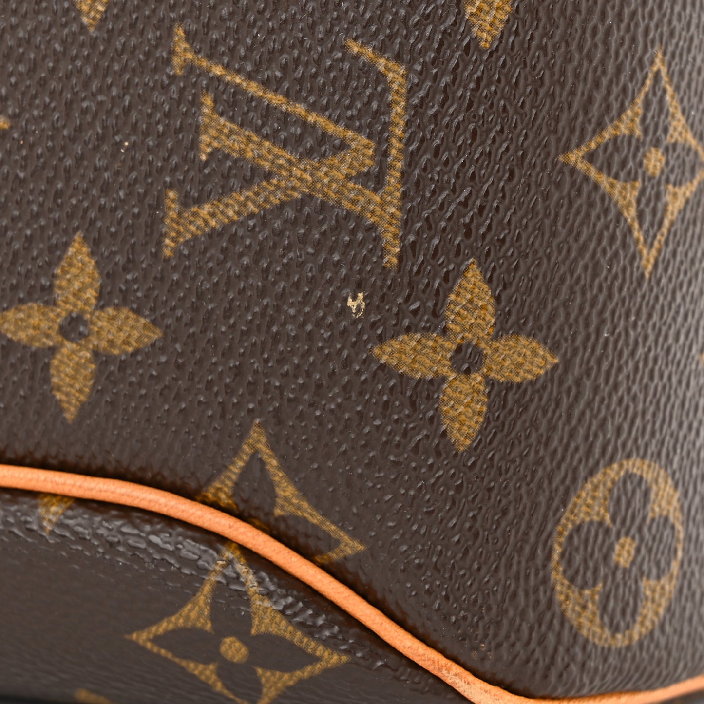 Monogram Blois