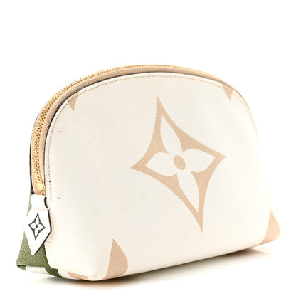 Louis Vuitton Monogram Giant Cosmetic Pouch Kaki 3 of 6