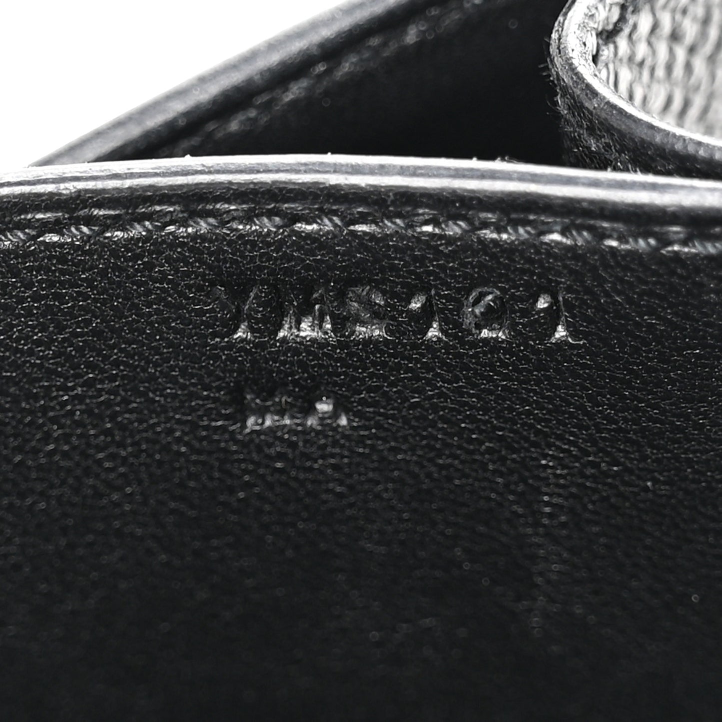 Epsom Constance 24 Black
