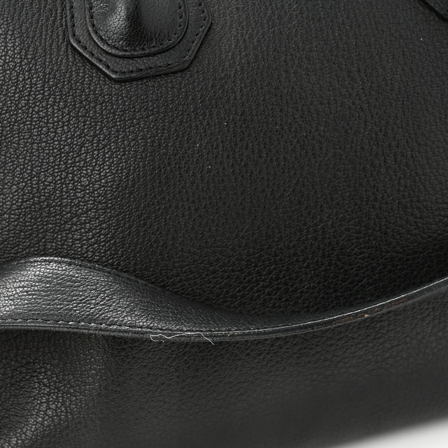 Sugar Goatskin Medium Antigona Black