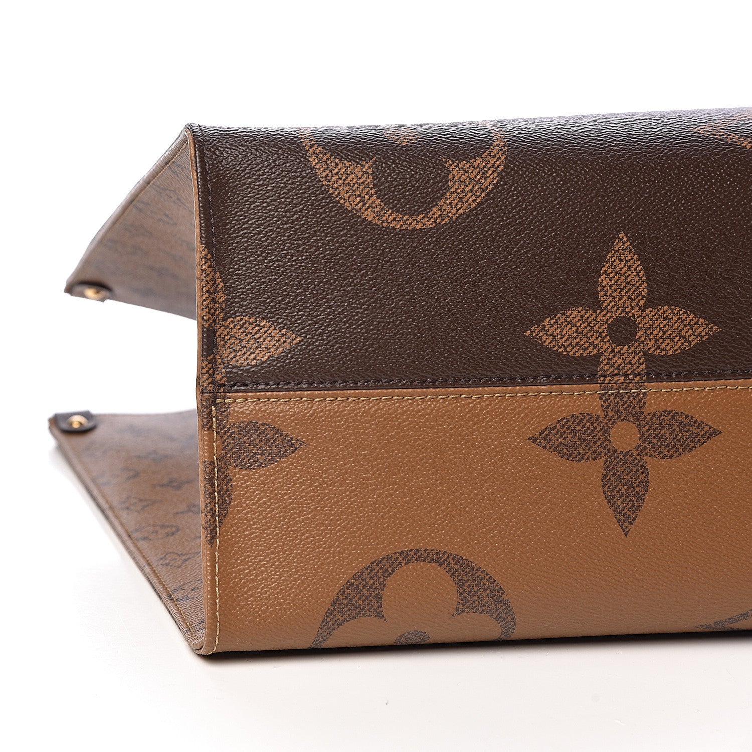 Louis Vuitton Reverse Monogram Giant Onthego GM 8 of 11