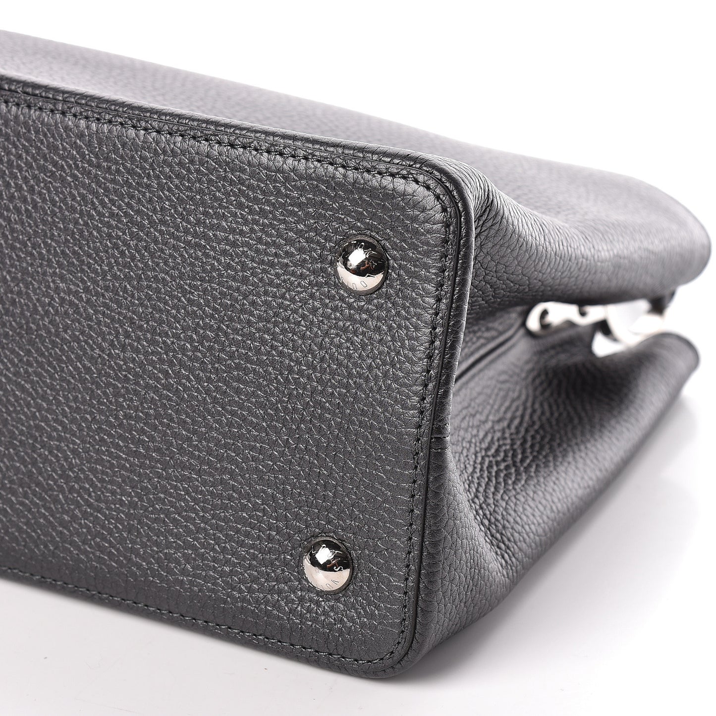 Metallic Taurillon Capucines MM Anthracite