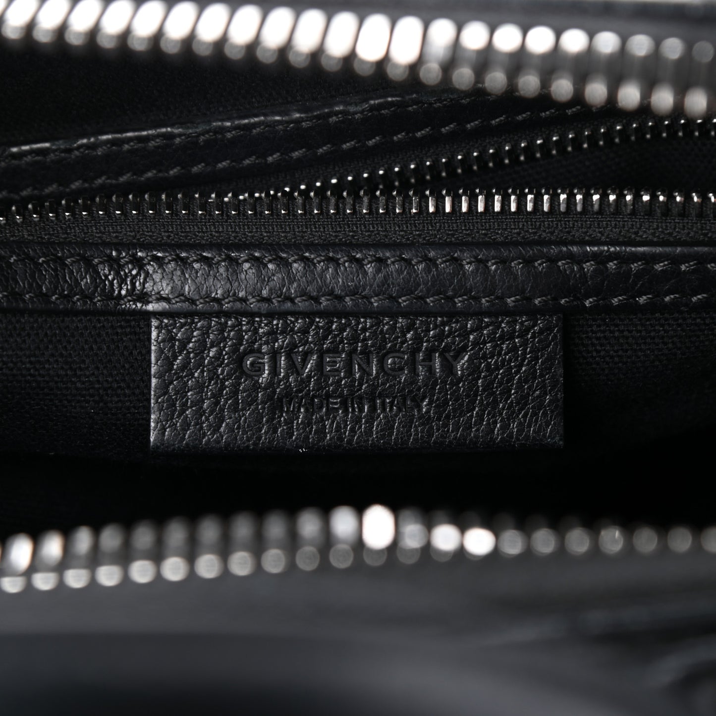 Sugar Goatskin Small Antigona Black