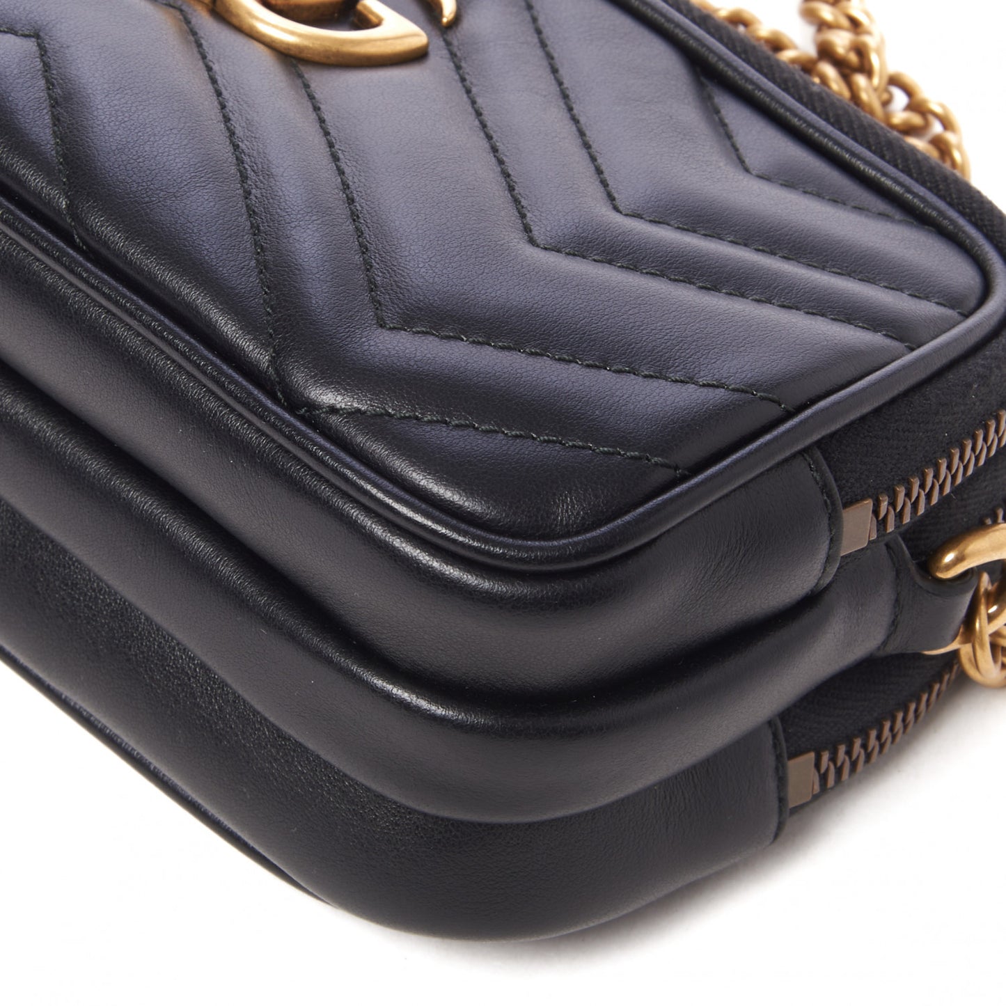 Calfskin Matelasse Mini GG Marmont Chain Crossbody Bag Black