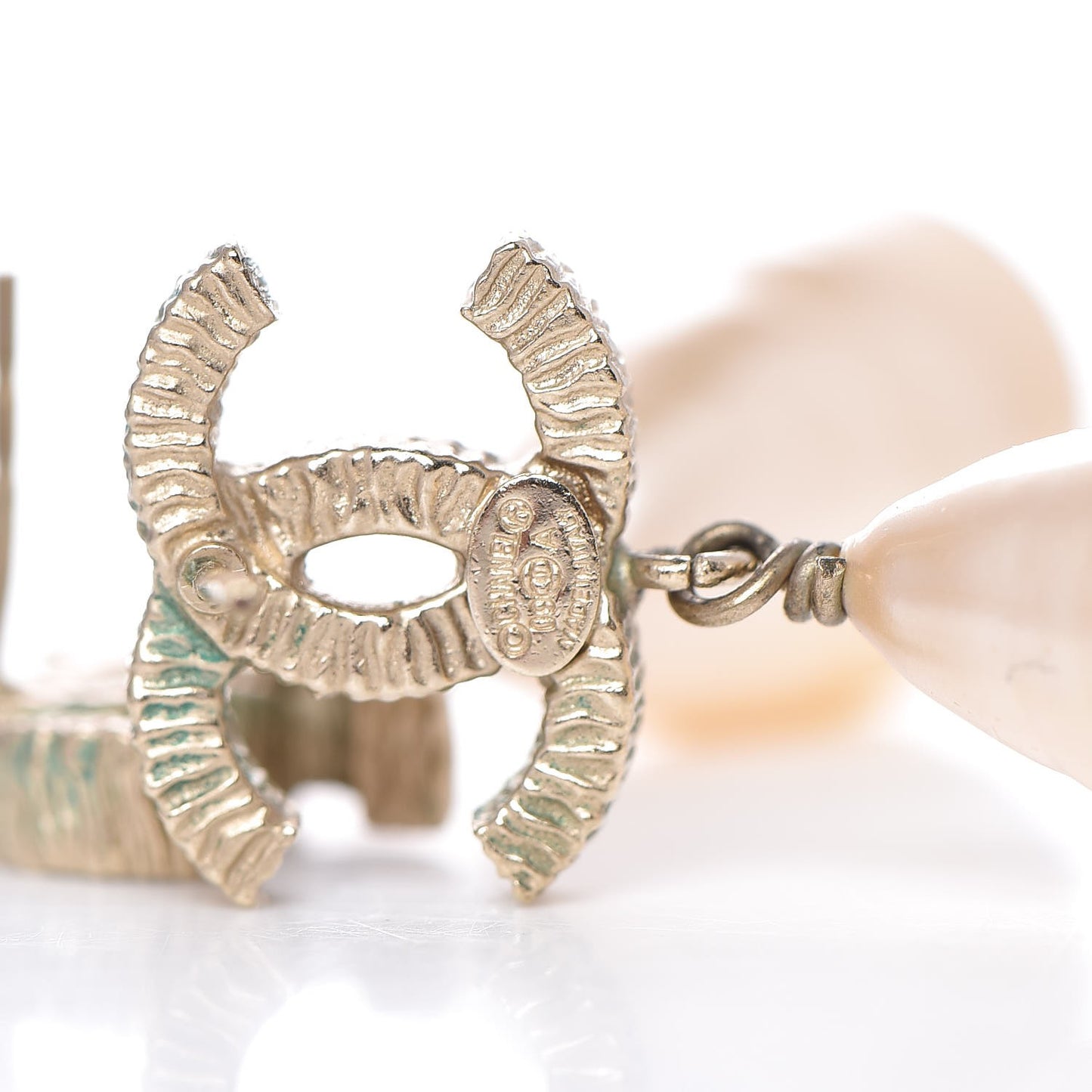 Pearl CC Teardrop Earrings Gold