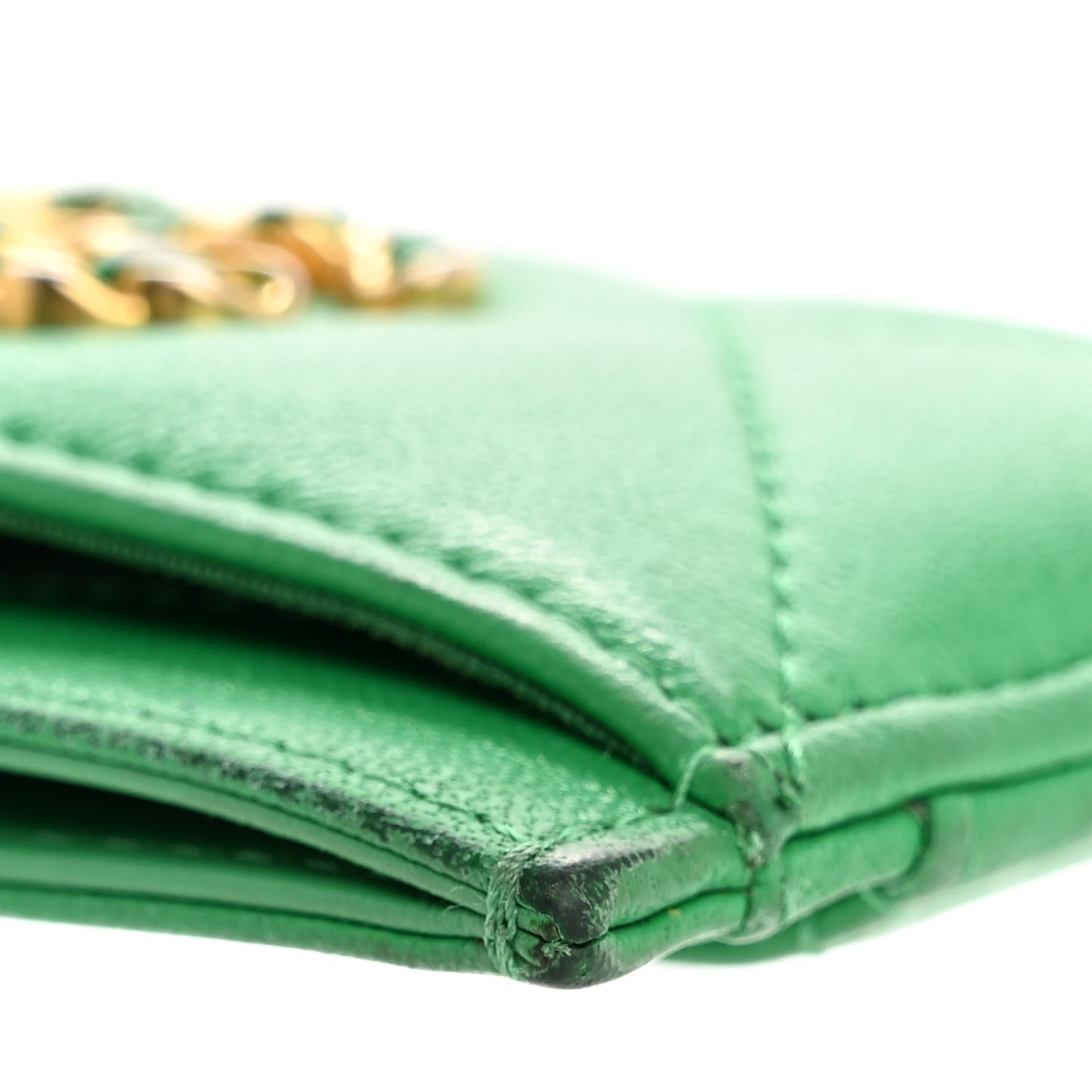 Lambskin Quilted Chanel 19 Card Holder Green