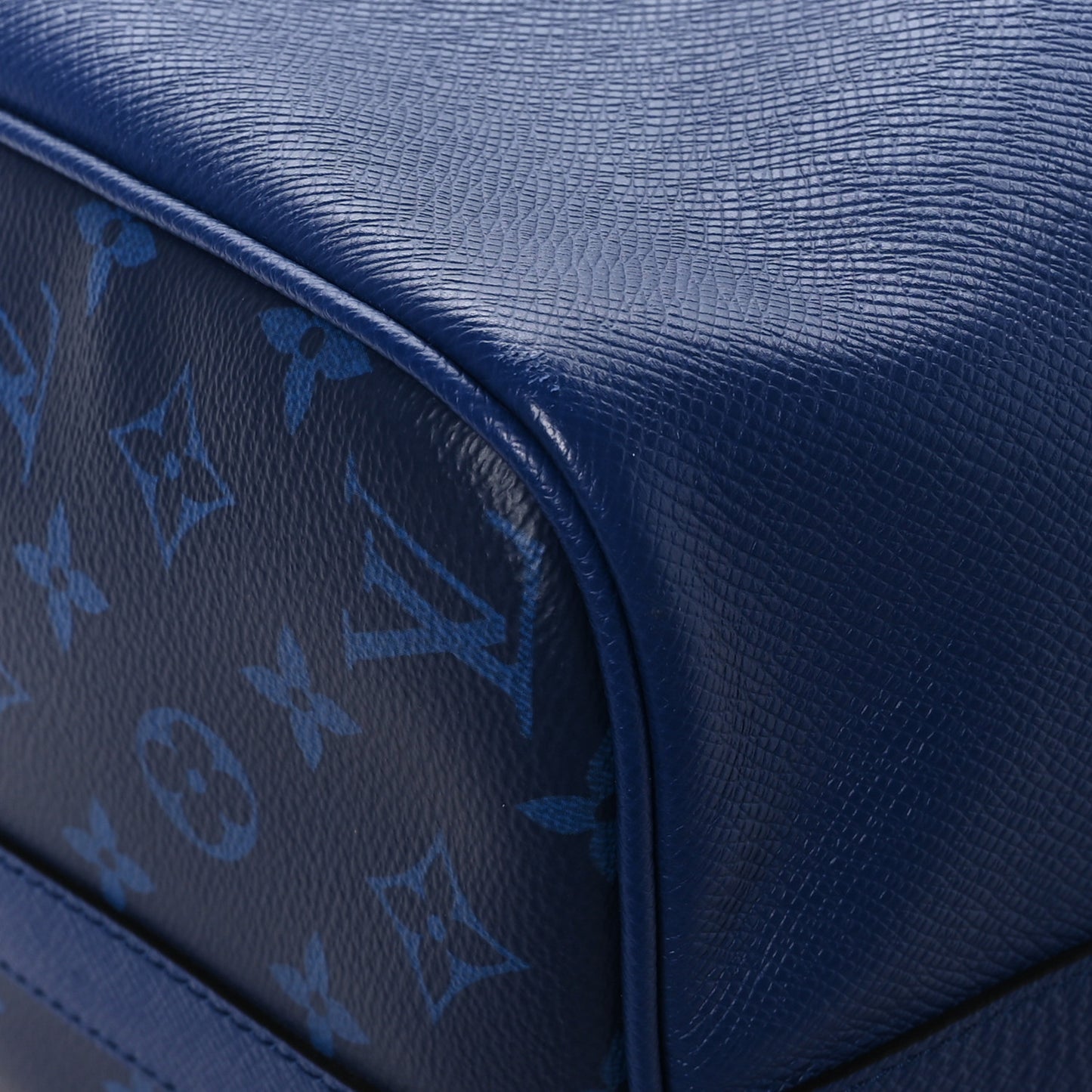 LOUIS VUITTON Taiga Monogram Eclipse Keepall Bandouliere 50 Pacific Blue
