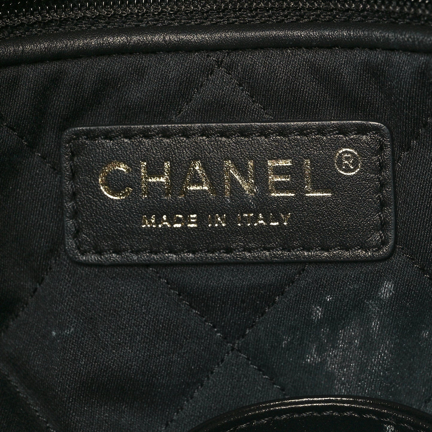 Shiny Calfskin Quilted Small Chanel 22 Black