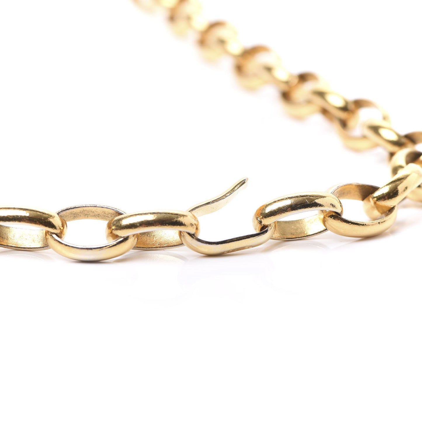 Oversized Coco Pendant Necklace Gold