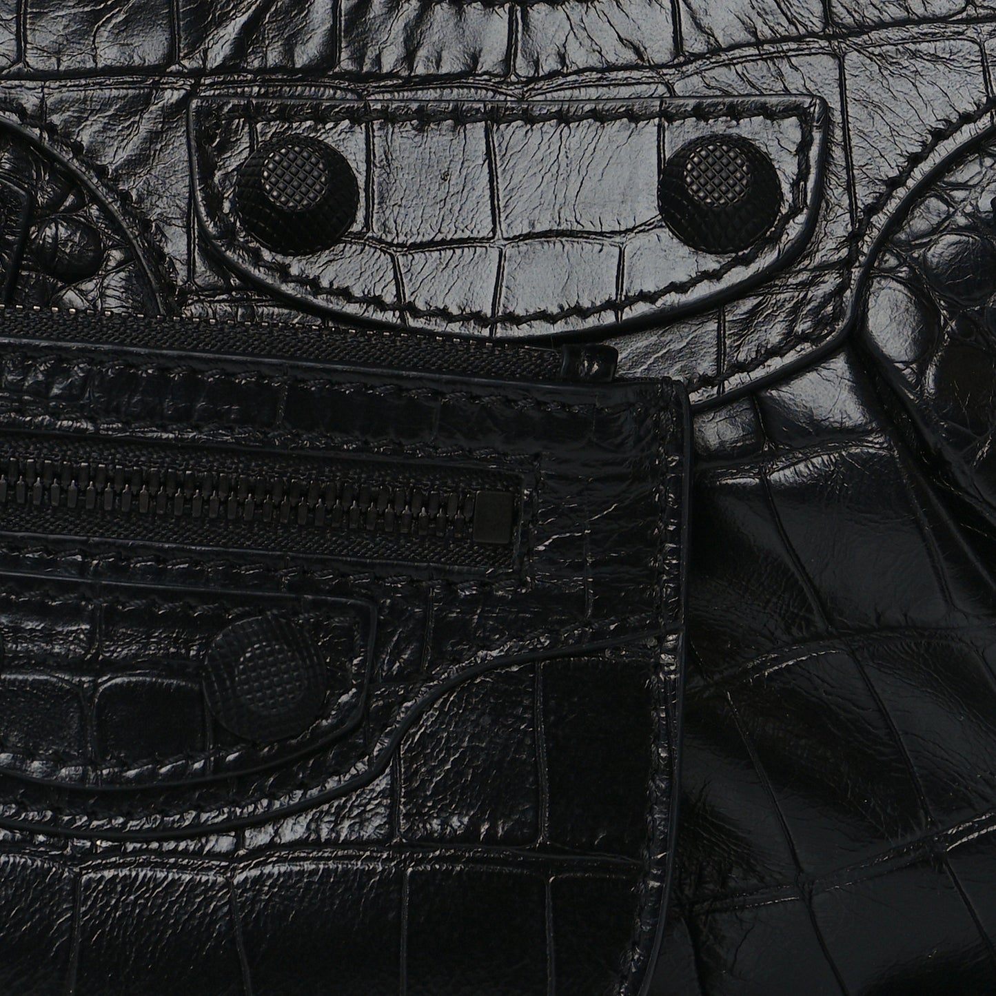 Extra Supple Calfskin Crocodile Embossed Monochrome Le Cagole Shoulder Bag XS Black