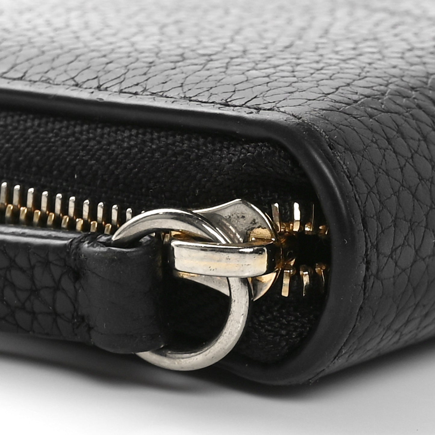 Small Classic Grain Zip Around Purse Black