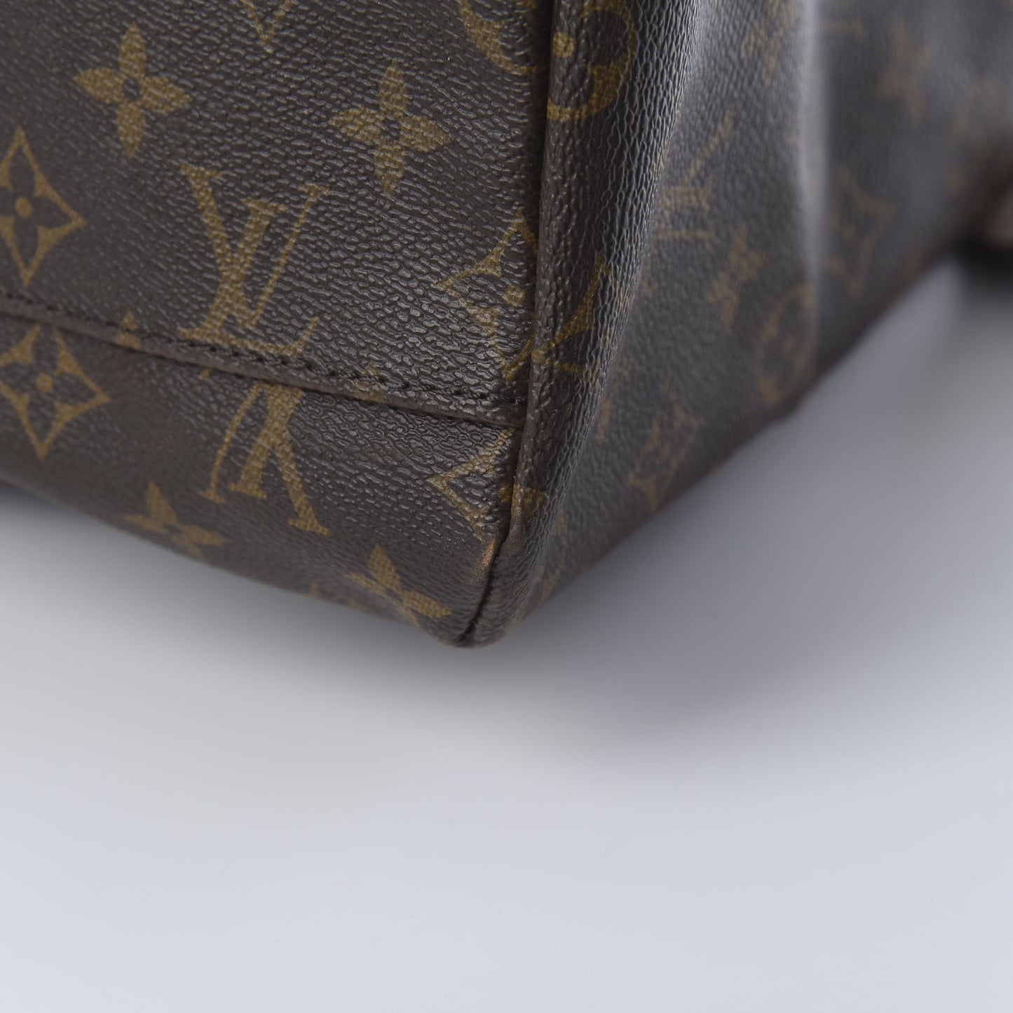 Monogram Weekender Beaubourg MM