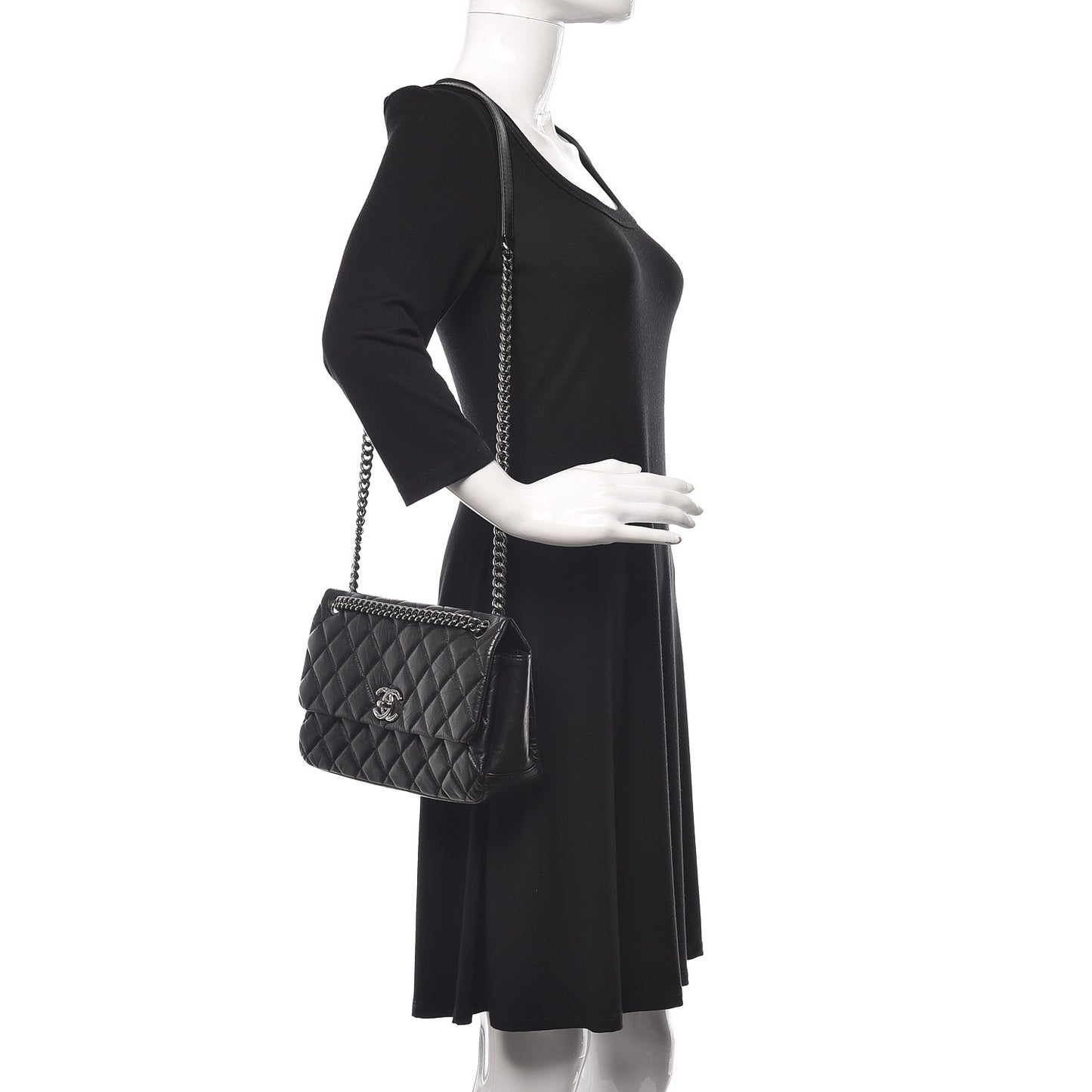 Aged Calfskin Quilted Small Lady Pearly Flap Black