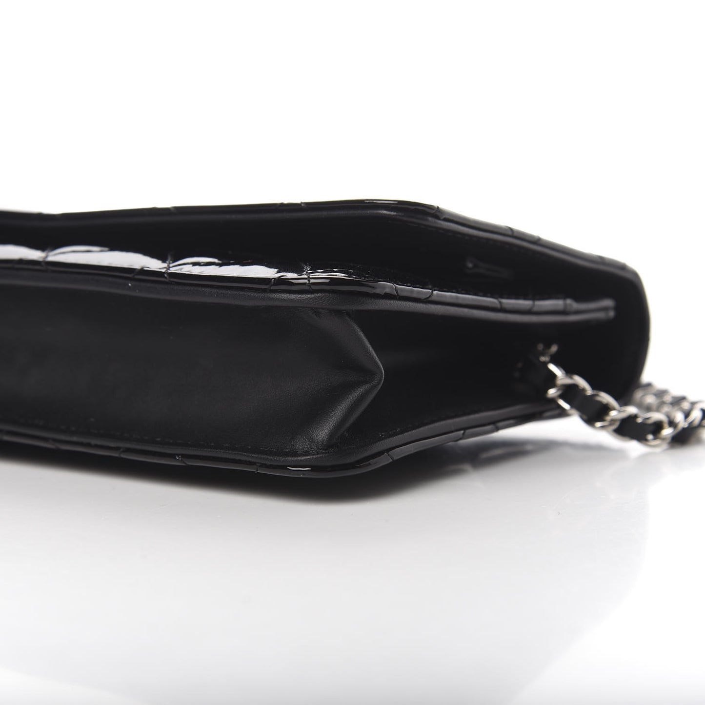 Patent Quilted Wallet On Chain WOC Black