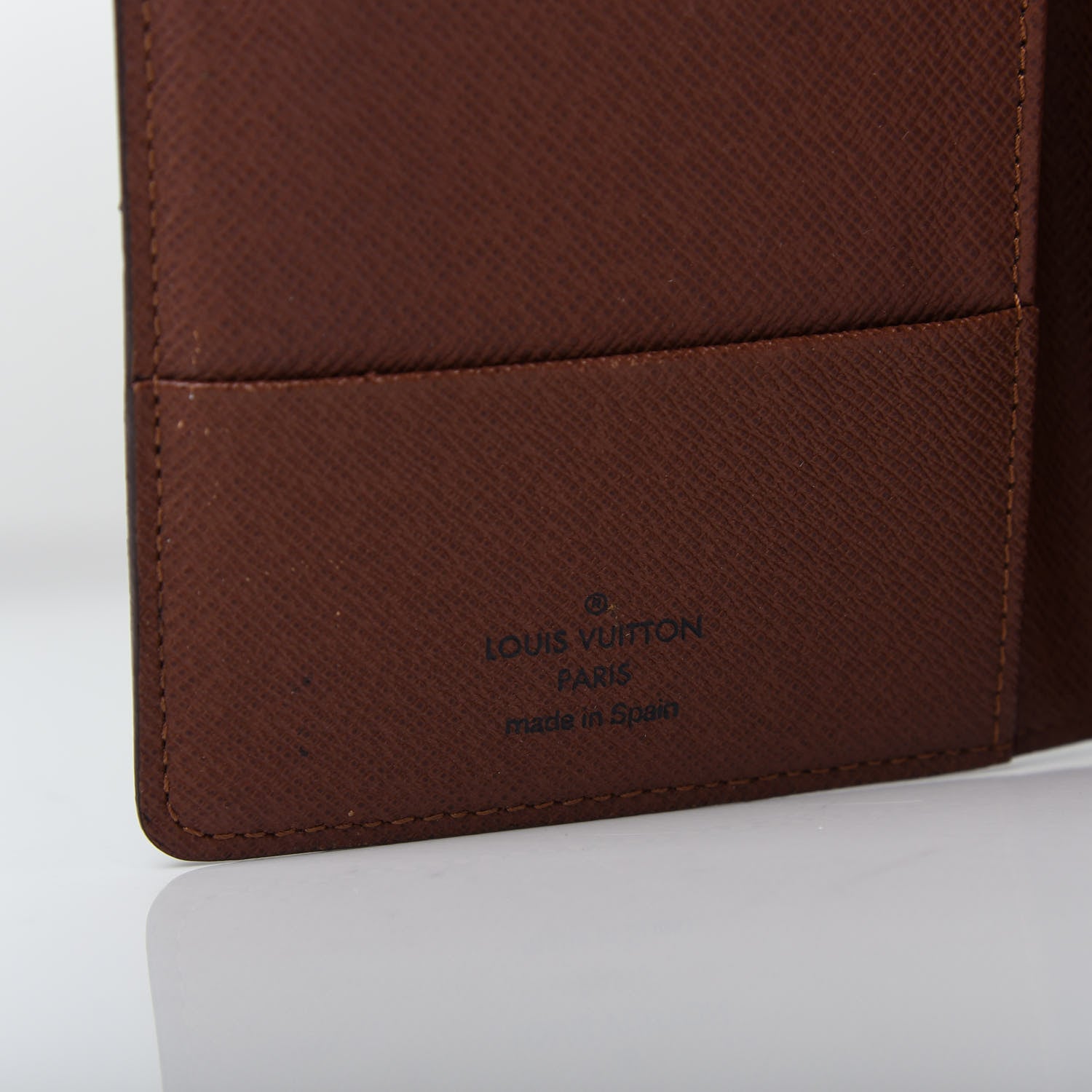 Louis Vuitton Monogram Passport Cover Wallet 6 of 7