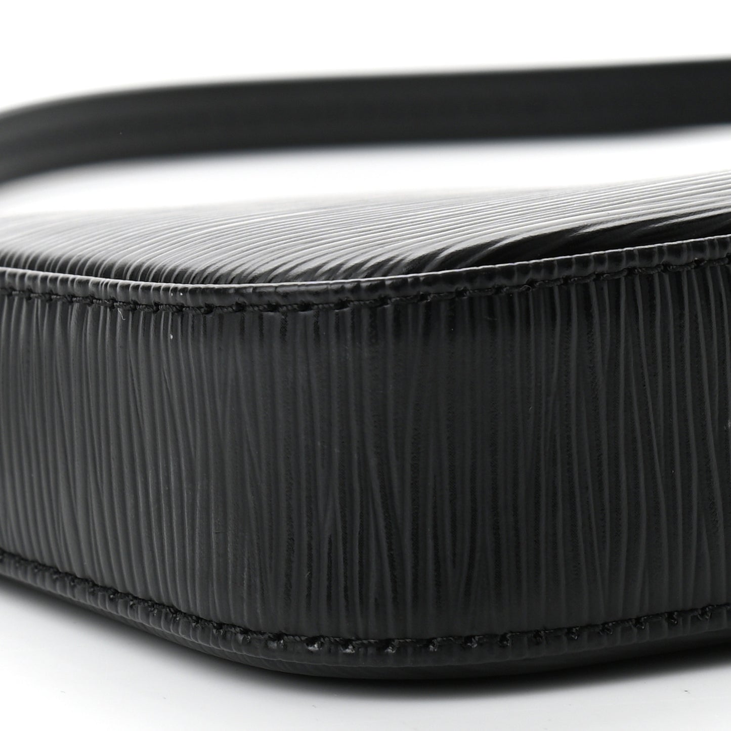 Epi Pochette Accessories NM Black