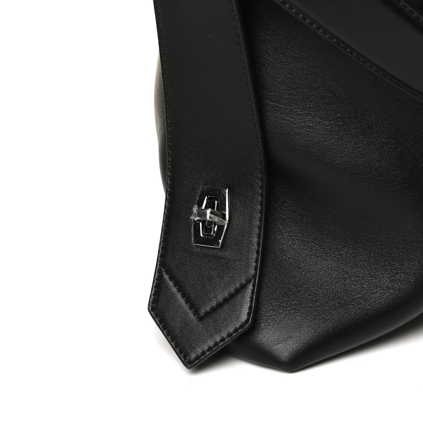 Smooth Calfskin Soft Antigona Black