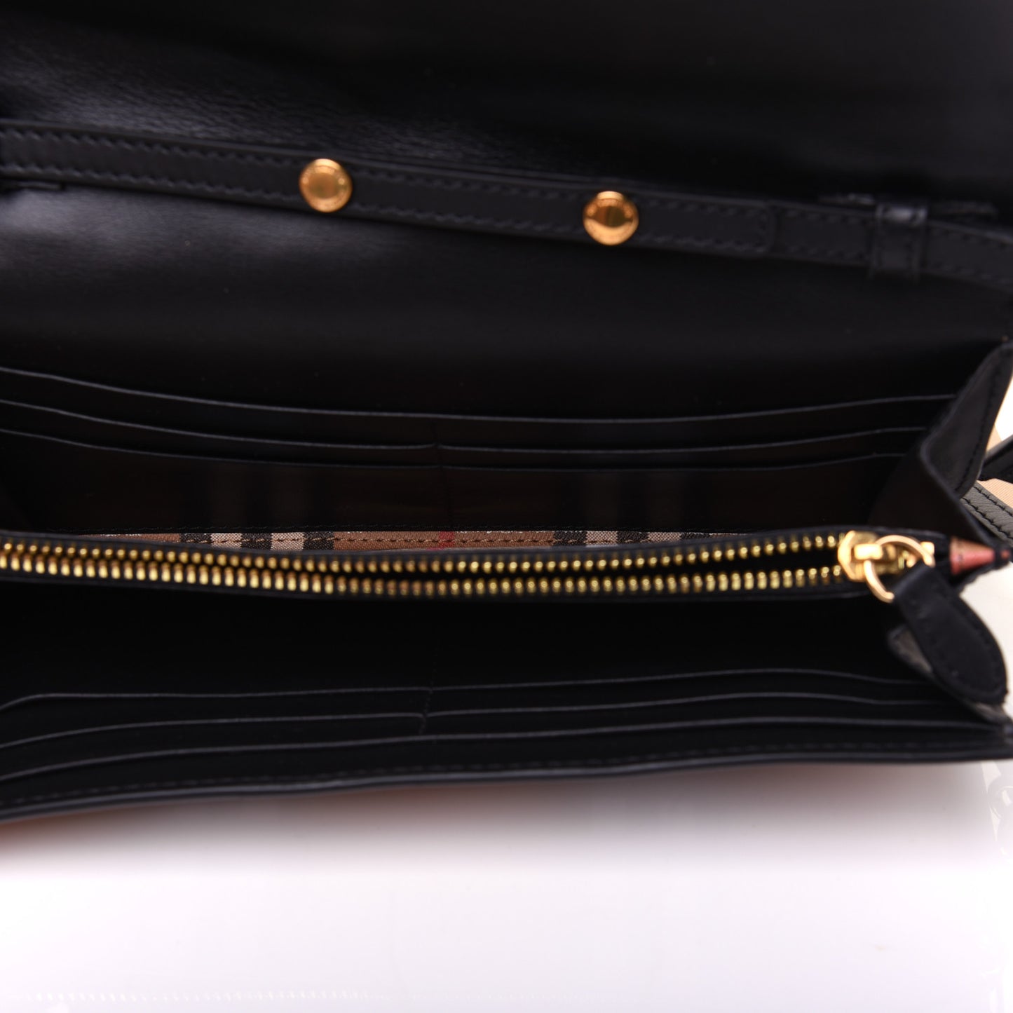 Vintage Check Henley Wallet On Chain Black