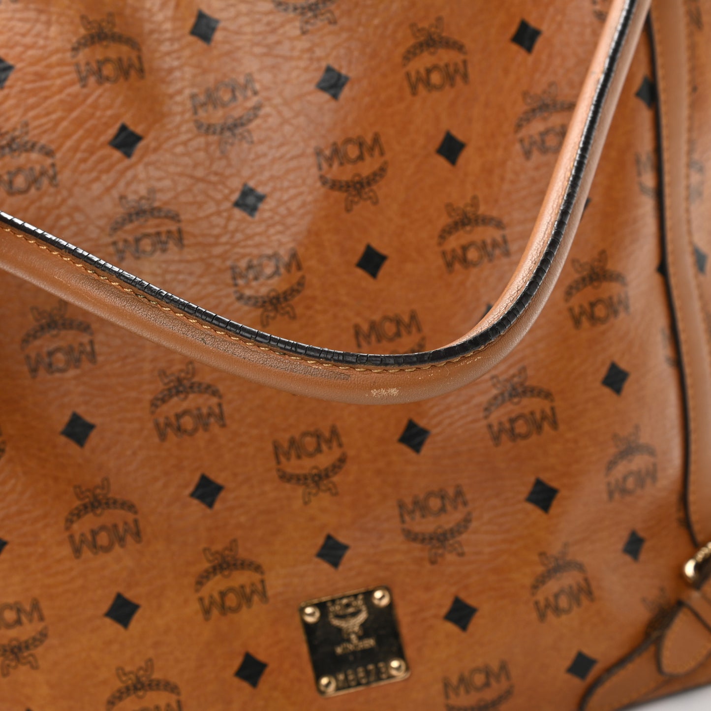 Visetos Shoulder Bag Cognac