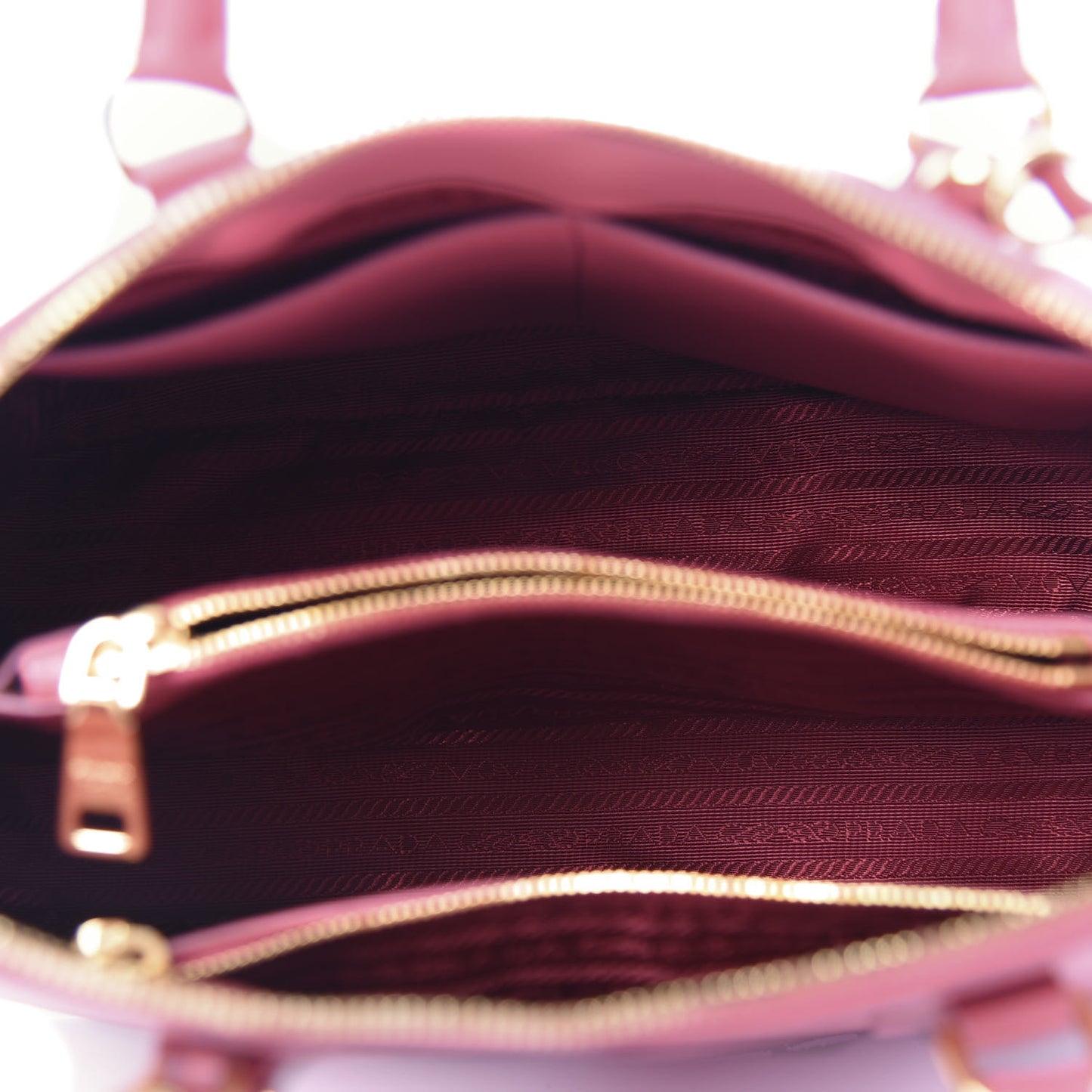 Saffiano Lux Medium Promenade Tote Tamaris