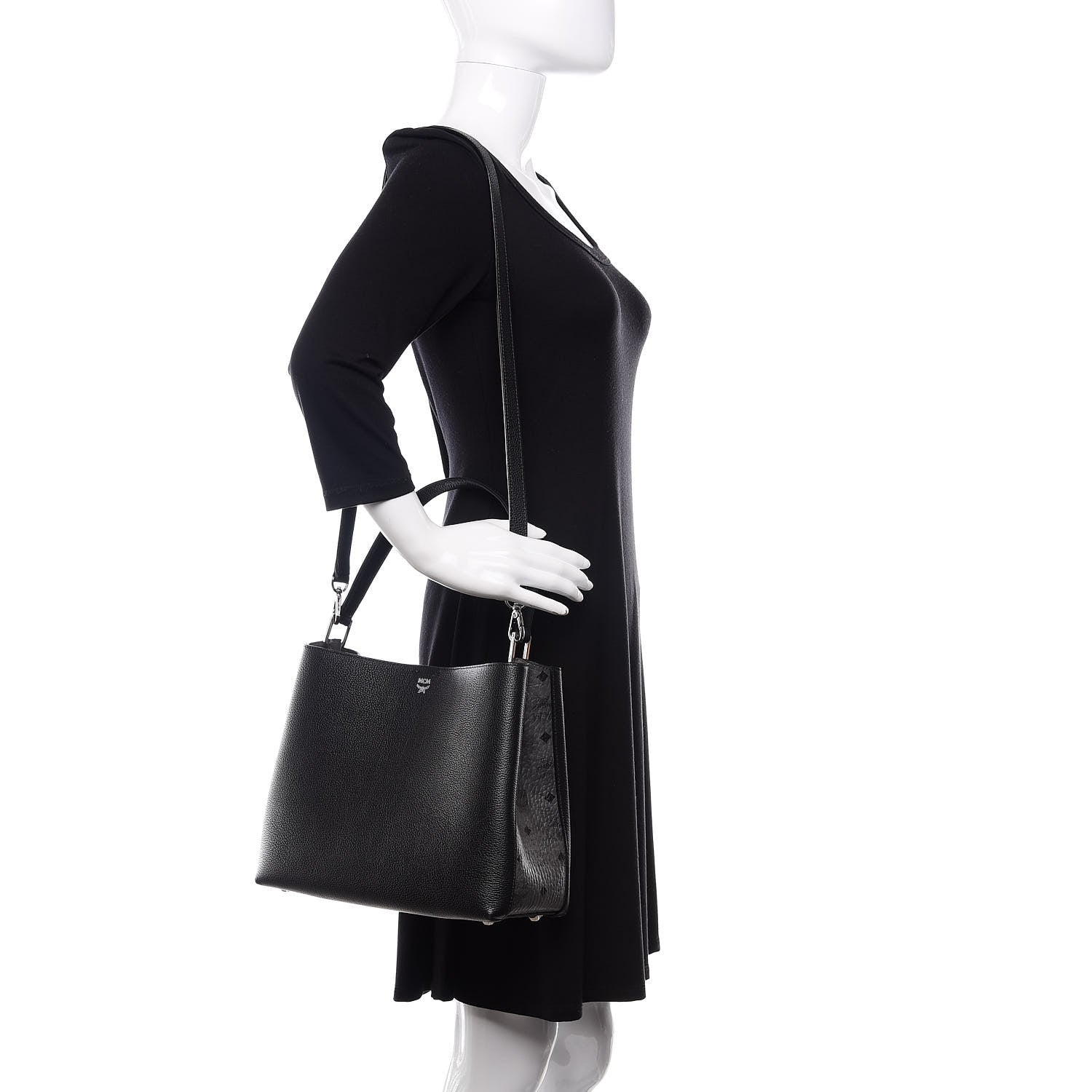 MCM Grained Calfskin Visetos Medium Sarah Hobo Black 2 of 11