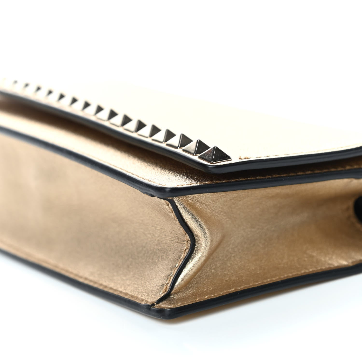 Valentino Garavani Metallic Calfskin Rockstud No Limit Wallet On Chain Gold 8 of 10
