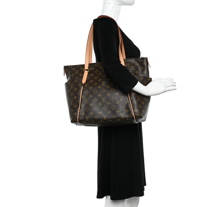 Louis Vuitton Monogram Totally MM 2 of 10