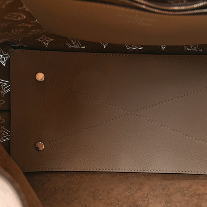 Louis Vuitton Mahina Carmel Hobo Galet 5 of 9
