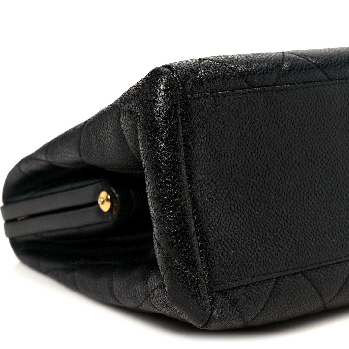 Caviar Quilted Kisslock Shoulder Bag Black