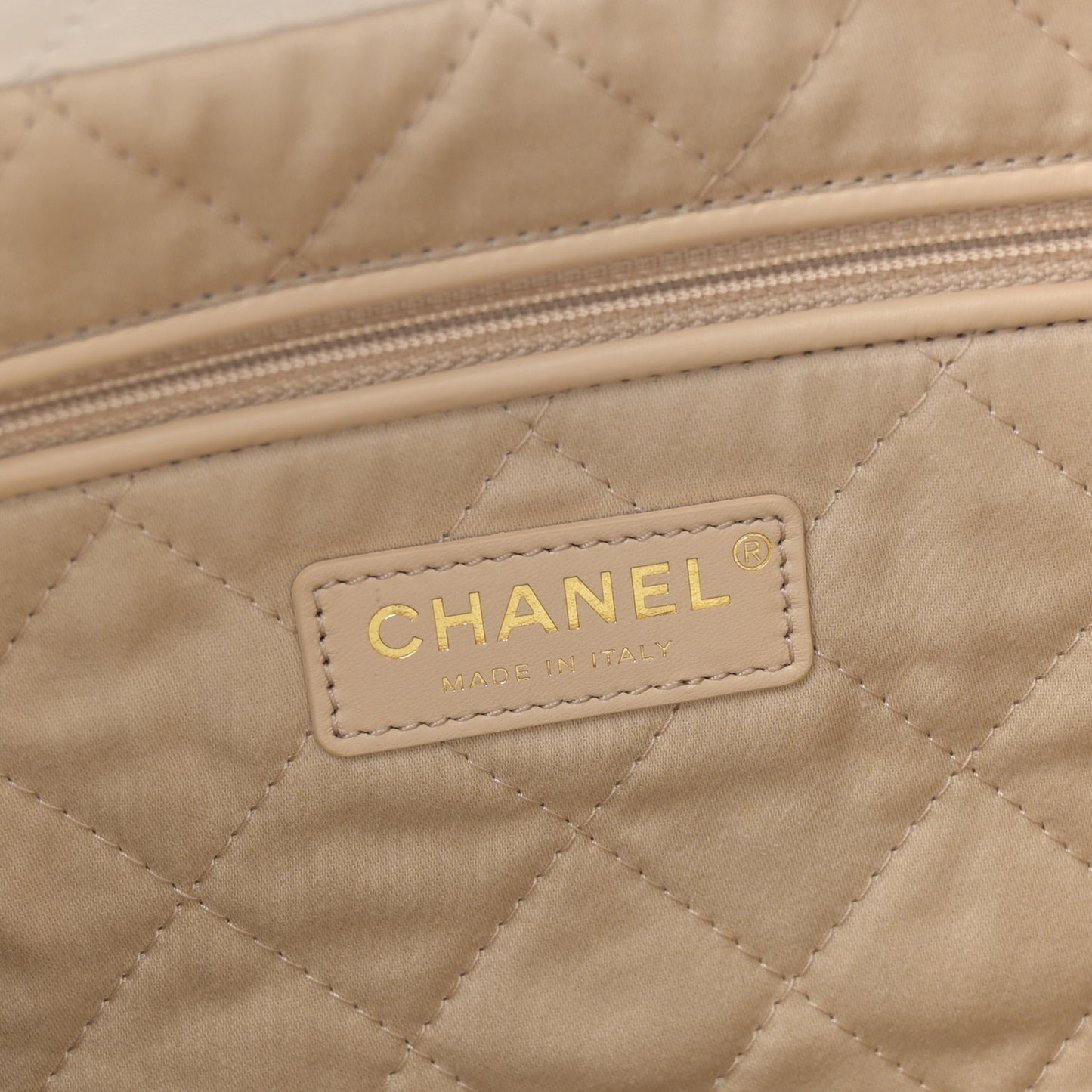 Shiny Calfskin Quilted Chanel 22 East West White