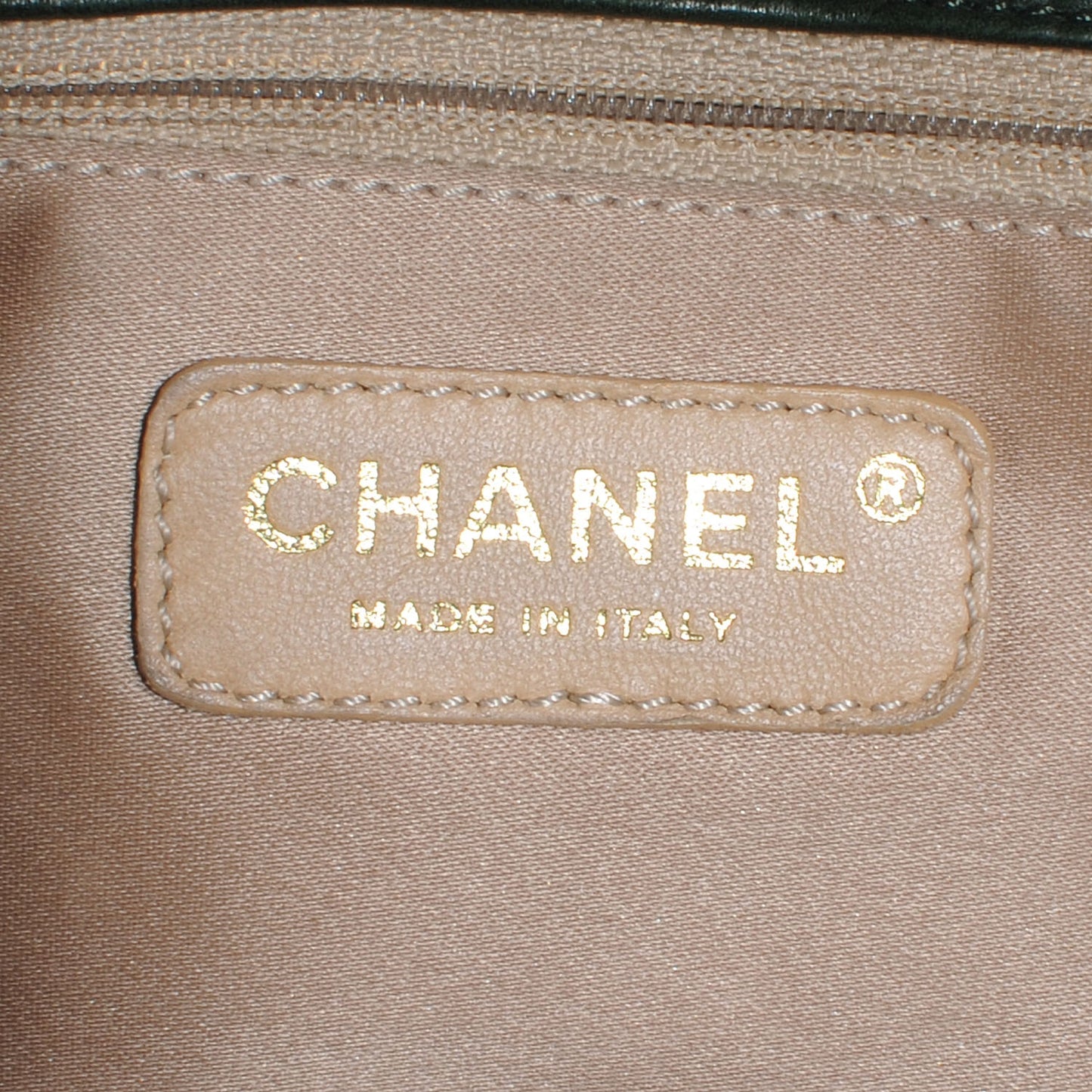 Lambskin Bubble Quilt Flap Green