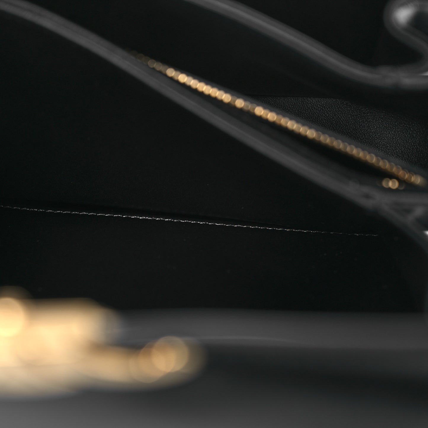 Shiny Calfskin Medium Triomphe Black