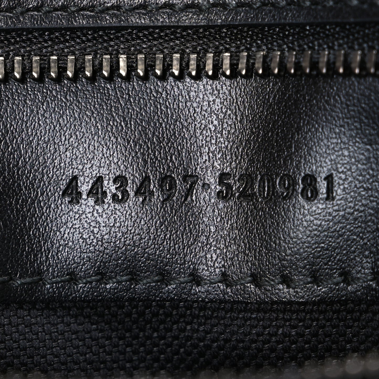 Calfskin Matelasse Monochrome Small GG Marmont Shoulder Bag Black