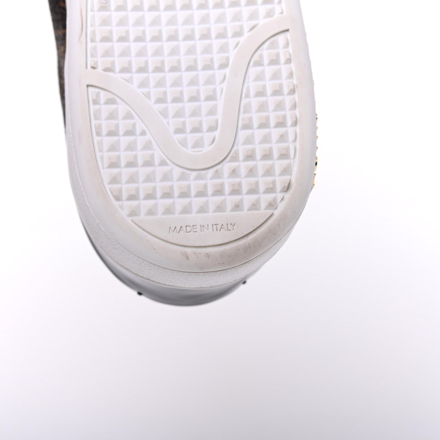 Louis Vuitton Patent Monogram Frontrow Sneakers 34 12 of 12