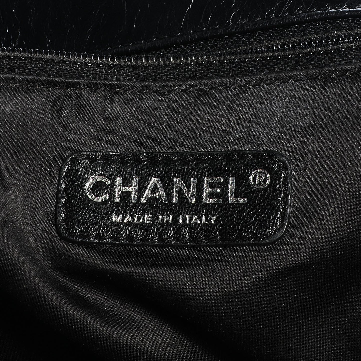Glazed Calfskin Twisted Maxi Flap Black