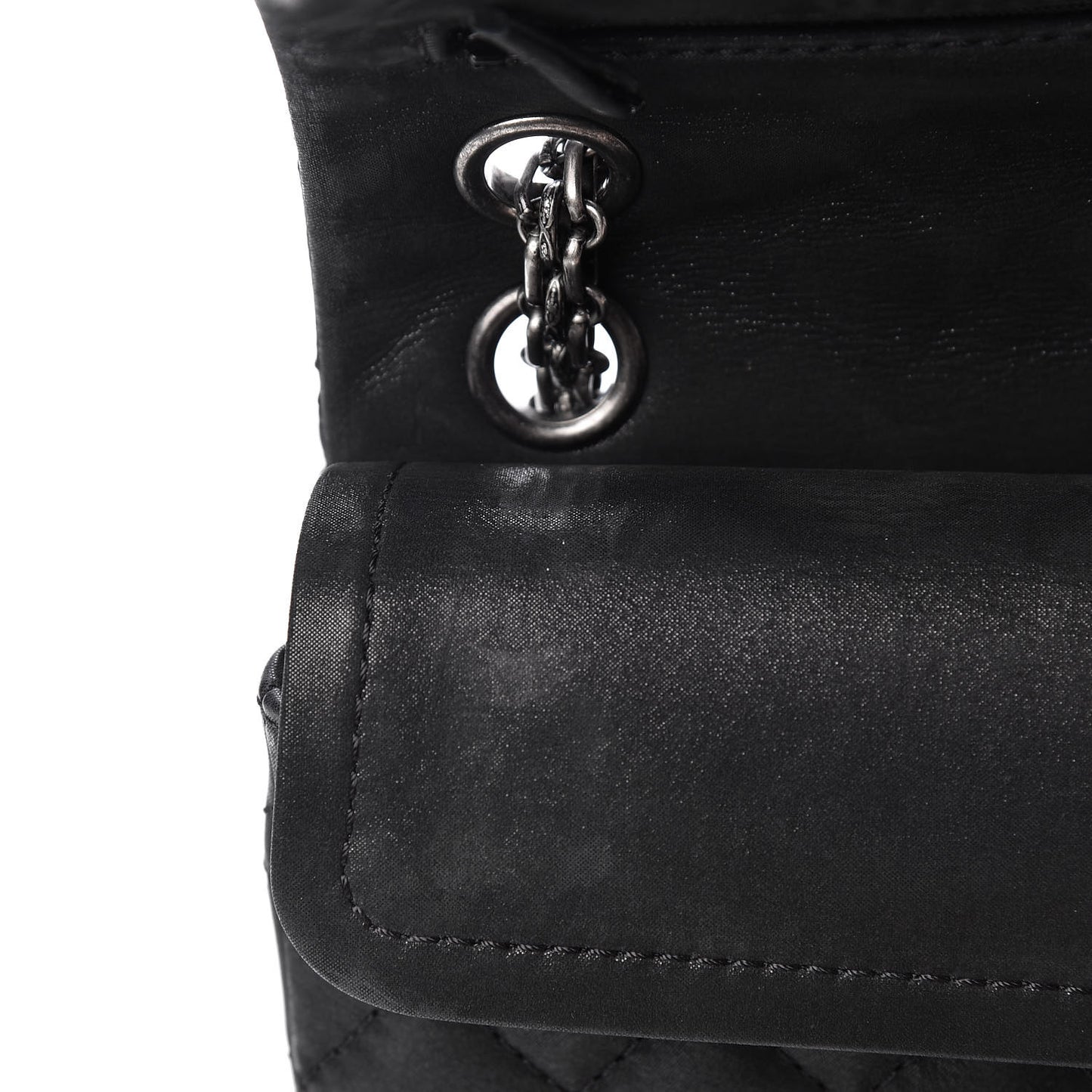 Iridescent Calfskin Quilted 2.55 Reissue 224 Flap Black