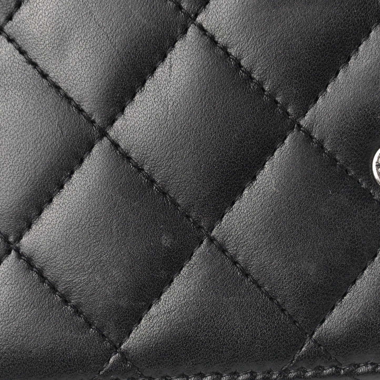 Lambskin Quilted Wallet On Chain WOC Black