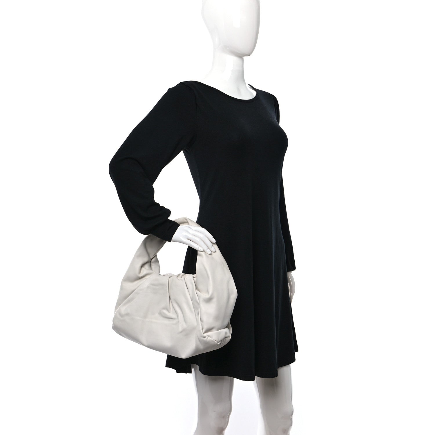 Bottega Veneta Smooth Butter Calfskin Small The Shoulder Pouch Plaster 2 of 9