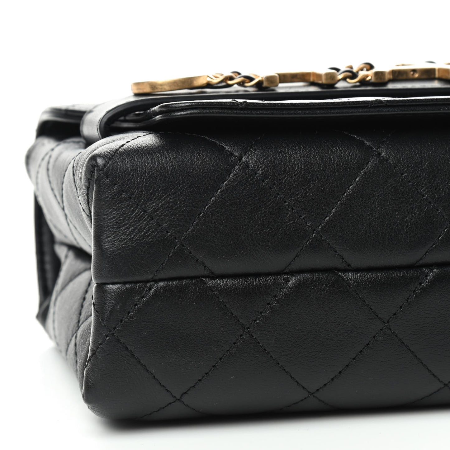 Calfskin Quilted Enchained Flap Black